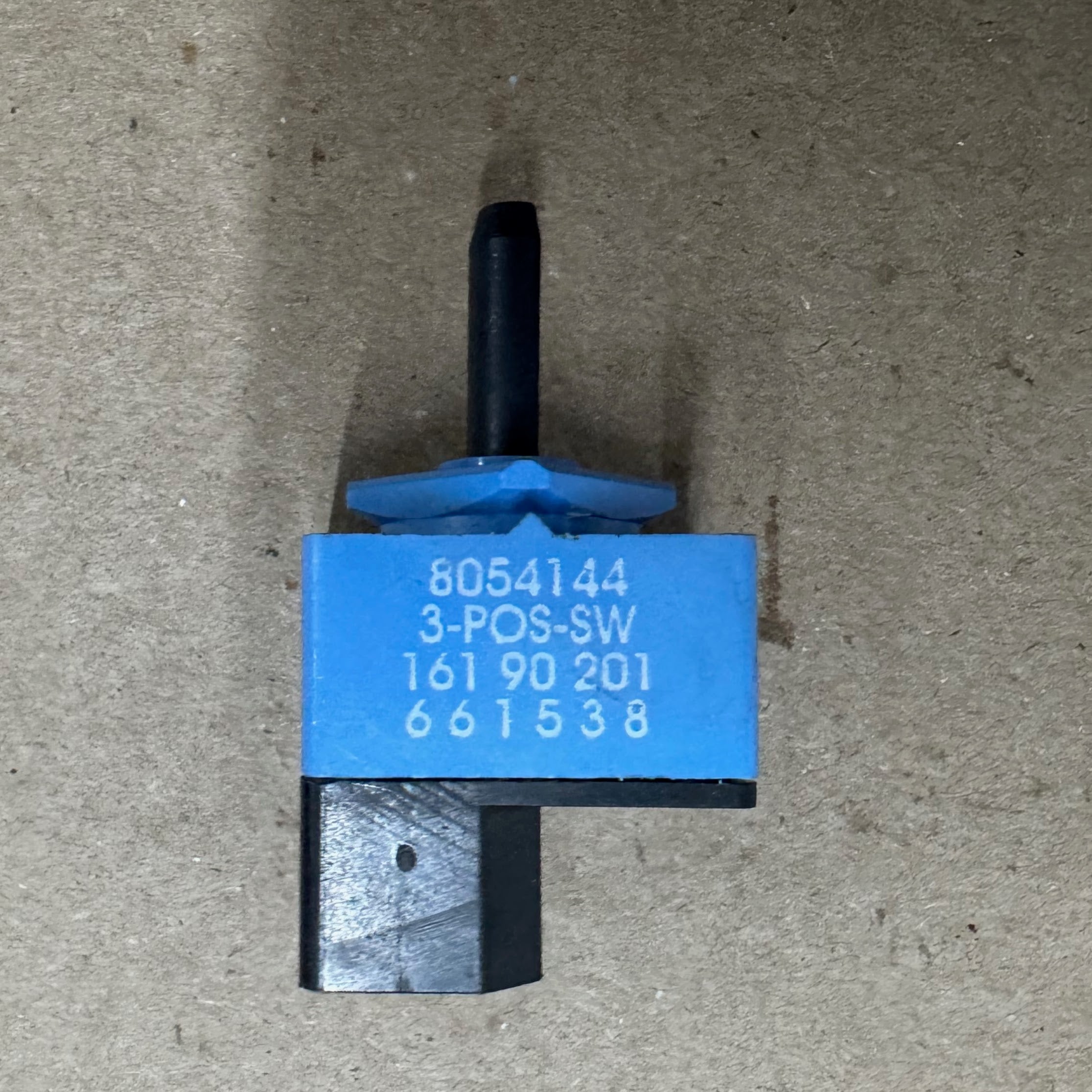 Whirlpool Dryer Push-to-Start Switch (replaces 3395382) WP3395382 Whirlpool Dryer Push-to-Start Switch (replaces 3395382) WP3395382